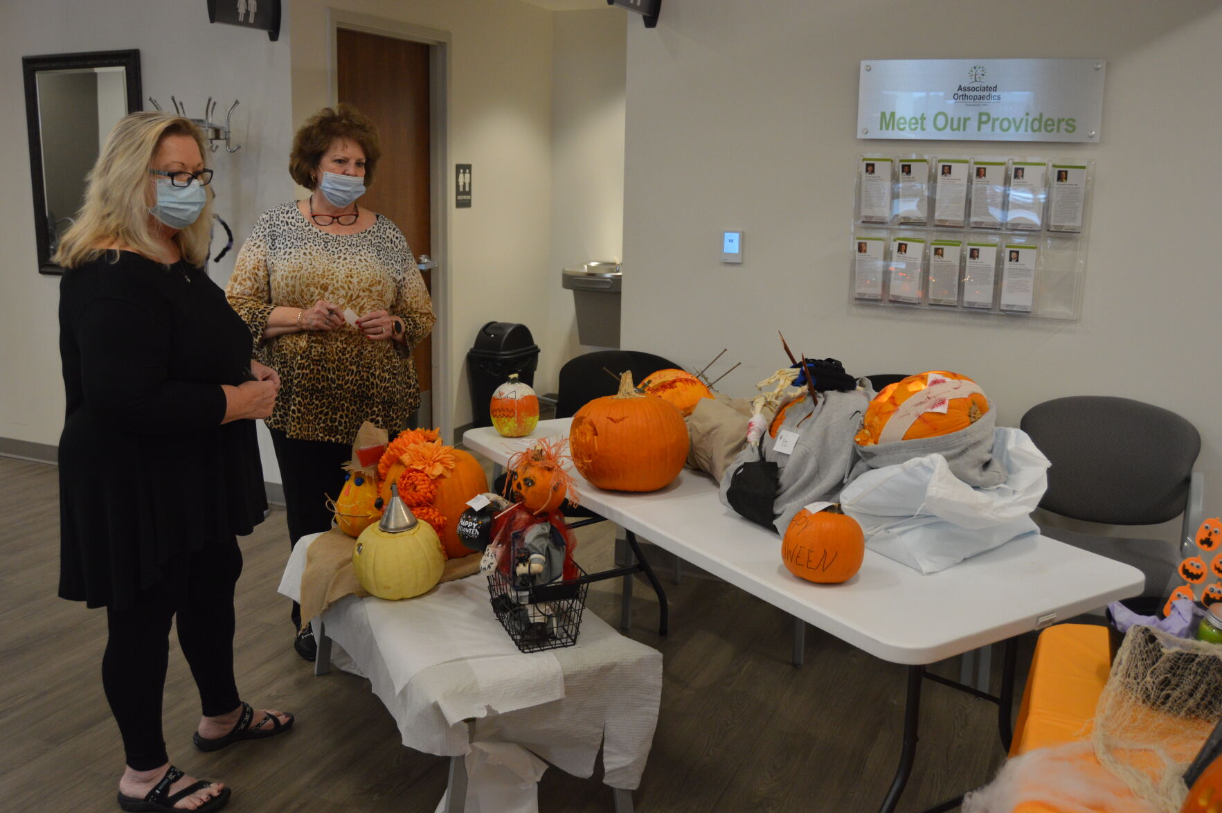 Carving contest 4.JPG